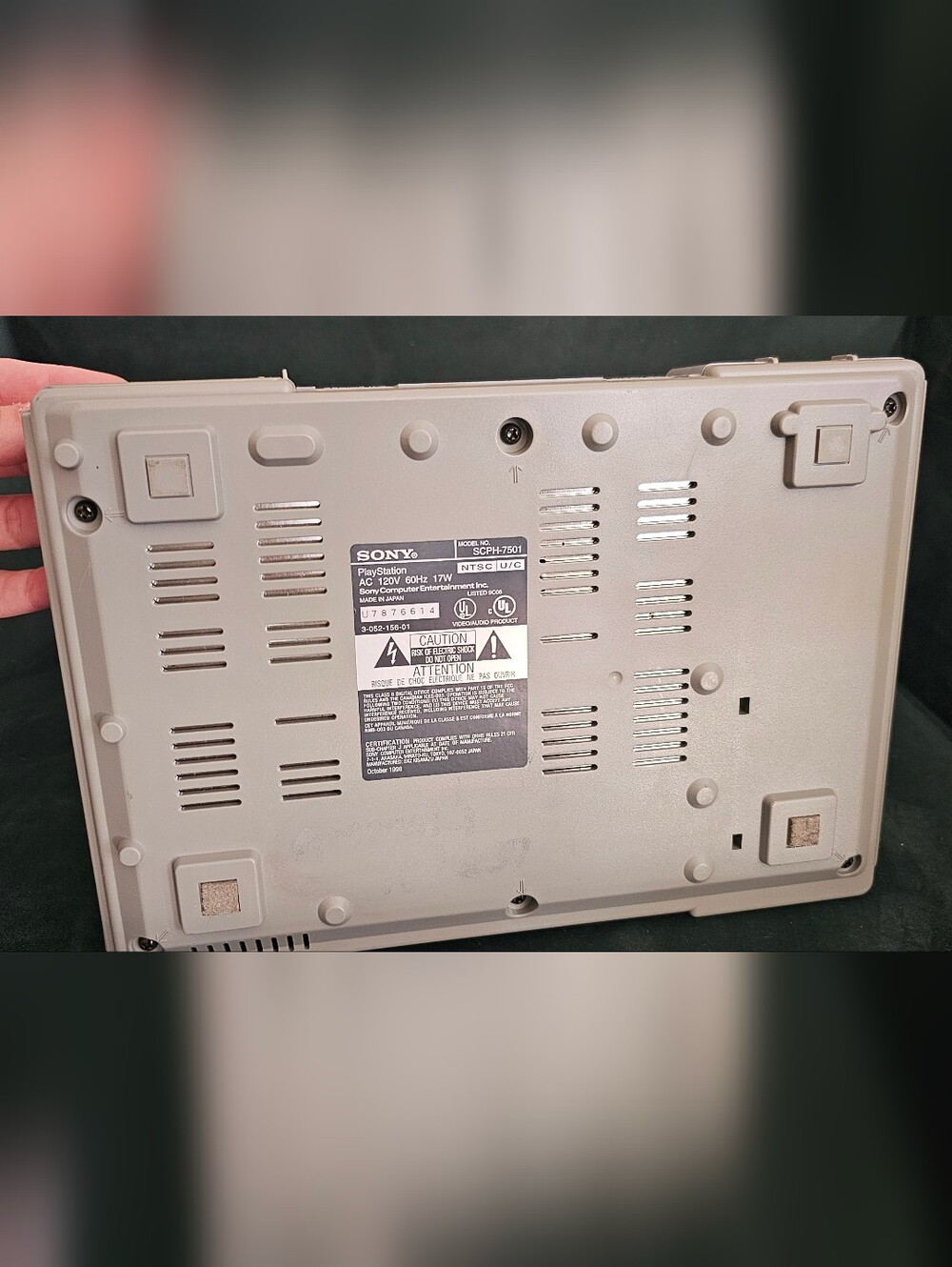 PS1 With Controller - Picture 4 of 9